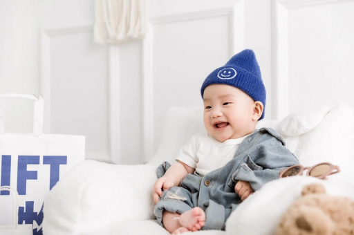 清镇几个月宝宝会抬头