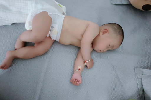 清镇怀孕多久肚子会胀气